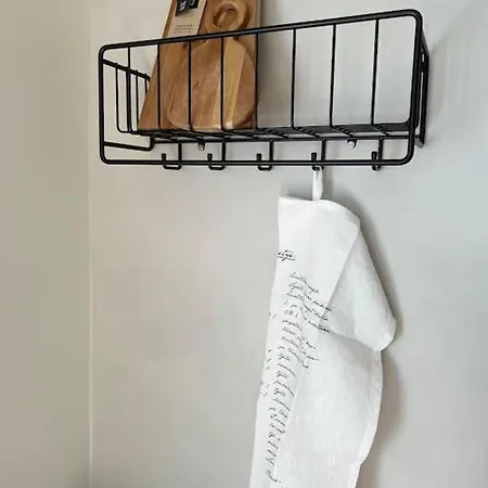 Upea Huoneisto Kakolassa Kivalla Naekymaellae Meren Suuntaan アパート トゥルク