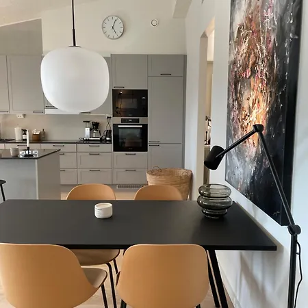 Upea Huoneisto Kakolassa Kivalla Naekymaellae Meren Suuntaan アパート *