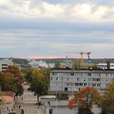 Upea Huoneisto Kakolassa Kivalla Naekymaellae Meren Suuntaan アパート